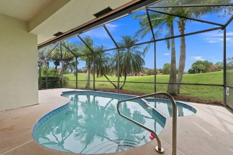 435 Sw Jefferson Circle Port Saint Lucie FL 34986