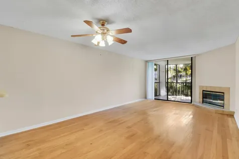 122 Bay Colony Drive Juno Beach FL 33408