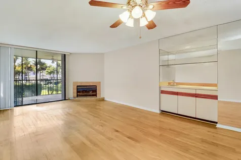 122 Bay Colony Drive Juno Beach FL 33408