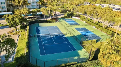 122 Bay Colony Drive Juno Beach FL 33408