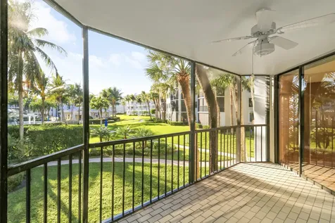 122 Bay Colony Drive Juno Beach FL 33408