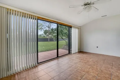 540 Shady Pine Way Greenacres FL 33415