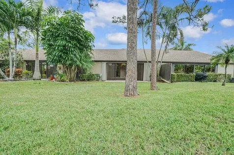 540 Shady Pine Way Greenacres FL 33415