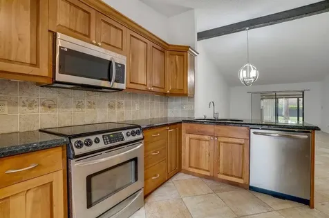 540 Shady Pine Way Greenacres FL 33415