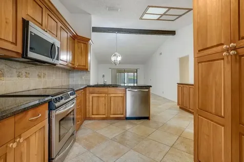 540 Shady Pine Way Greenacres FL 33415