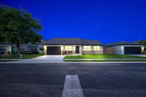 209 Wandering Trail Jupiter FL 33458