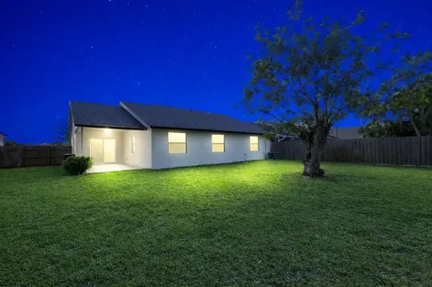 209 Wandering Trail Jupiter FL 33458