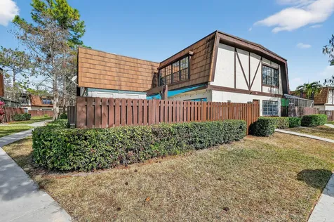 111 Weybridge Circle Royal Palm Beach FL 33411