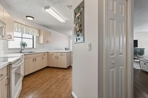 111 Weybridge Circle Royal Palm Beach FL 33411