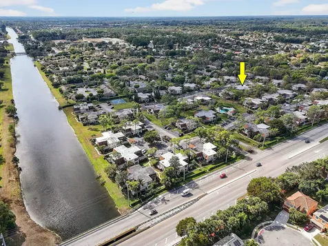 111 Weybridge Circle Royal Palm Beach FL 33411