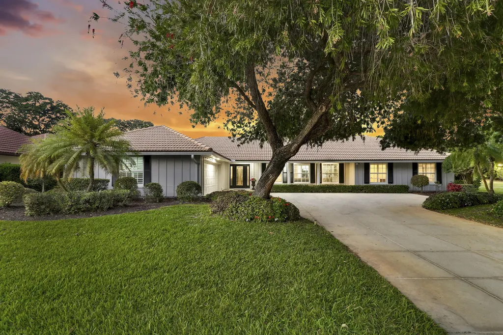1 Durness Court Palm Beach Gardens FL 33418