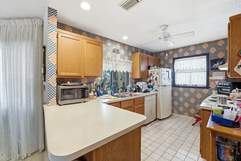 1127 E Seminole Avenue Jupiter FL 33477