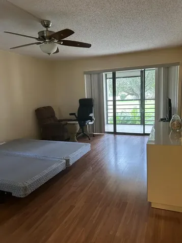 5701 Camino Del Sol Boca Raton FL 33433