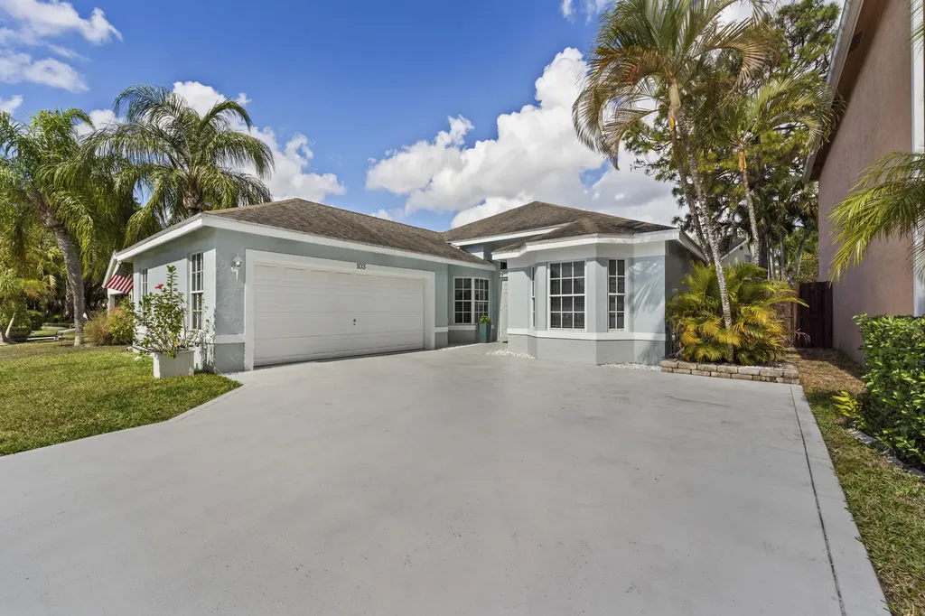 103 Saratoga Boulevard Royal Palm Beach FL 33411