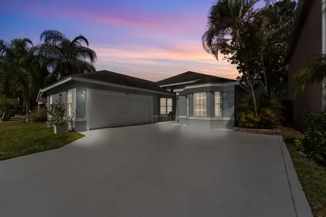 103 Saratoga Boulevard Royal Palm Beach FL 33411