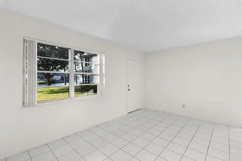 31 Lake Vista Trail Port Saint Lucie FL 34952