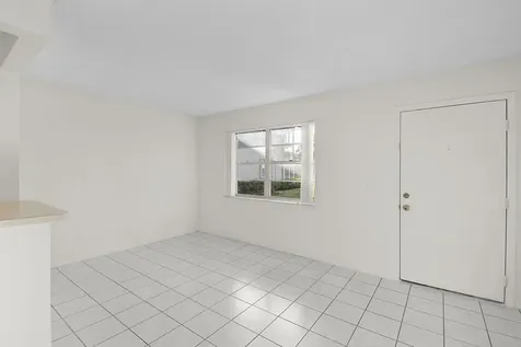 31 Lake Vista Trail Port Saint Lucie FL 34952