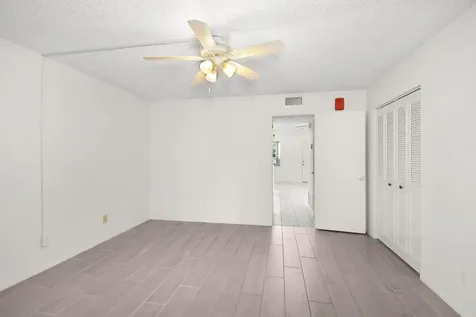 31 Lake Vista Trail Port Saint Lucie FL 34952