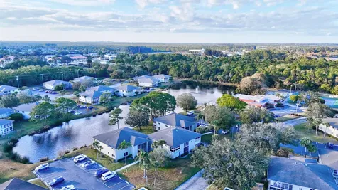 31 Lake Vista Trail Port Saint Lucie FL 34952