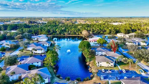 31 Lake Vista Trail Port Saint Lucie FL 34952