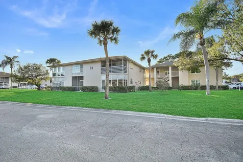 31 Lake Vista Trail Port Saint Lucie FL 34952
