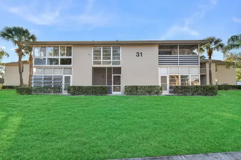 31 Lake Vista Trail Port Saint Lucie FL 34952