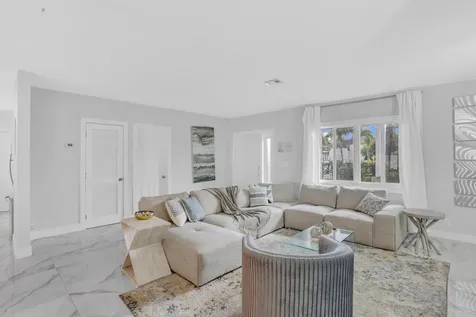 3025 Center Avenue Fort Lauderdale FL 33308