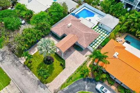 3025 Center Avenue Fort Lauderdale FL 33308