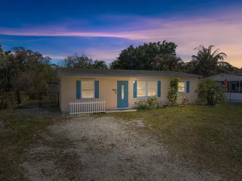 946 35th Avenue Vero Beach FL 32960