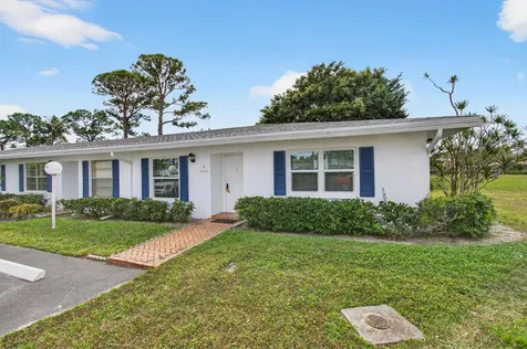5452 Poppy Place Delray Beach FL 33484