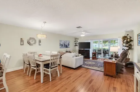 5452 Poppy Place Delray Beach FL 33484