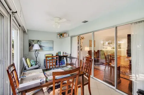 5452 Poppy Place Delray Beach FL 33484