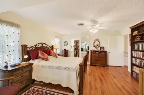 5452 Poppy Place Delray Beach FL 33484