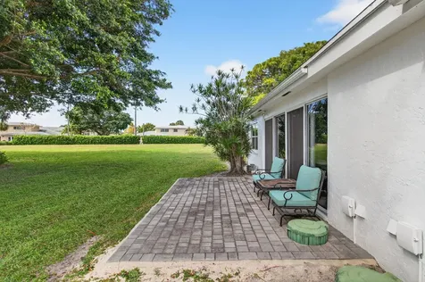 5452 Poppy Place Delray Beach FL 33484