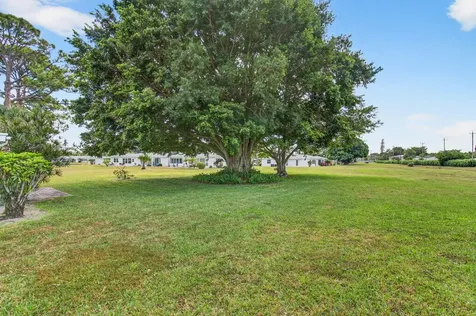 5452 Poppy Place Delray Beach FL 33484