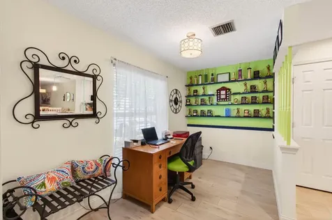 5452 Poppy Place Delray Beach FL 33484