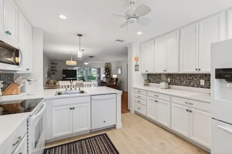 5452 Poppy Place Delray Beach FL 33484