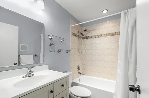 605 Flanders M Delray Beach FL 33484