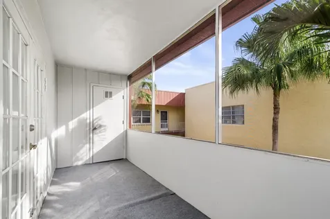 605 Flanders M Delray Beach FL 33484