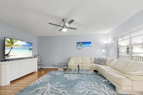 605 Flanders M Delray Beach FL 33484