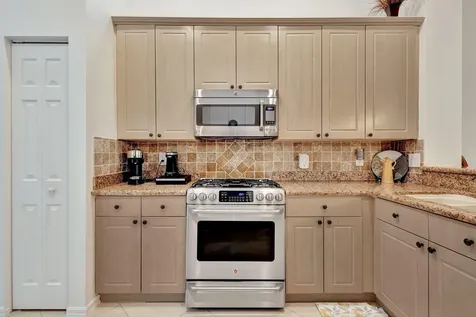 10732 Grande Boulevard West Palm Beach FL 33412