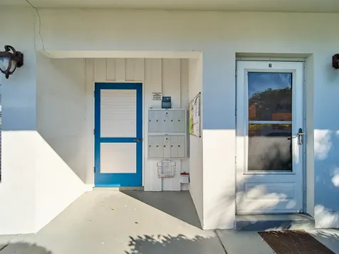 2929 Se Ocean Boulevard Stuart FL 34996