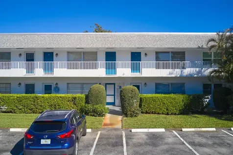 2929 Se Ocean Boulevard Stuart FL 34996