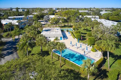 2929 Se Ocean Boulevard Stuart FL 34996