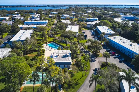 2929 Se Ocean Boulevard Stuart FL 34996