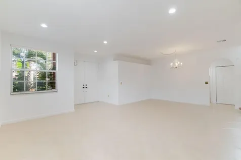 1321 Isleworth Court Royal Palm Beach FL 33411