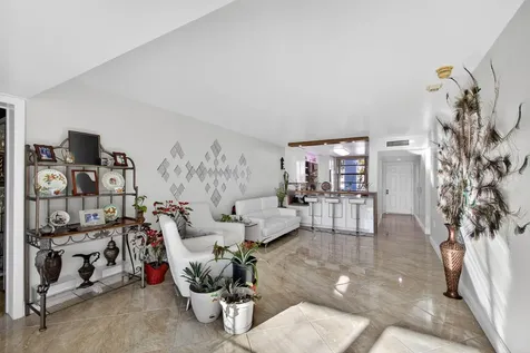 3716 Whitehall Drive West Palm Beach FL 33401