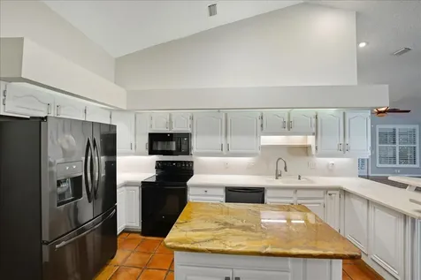3295 Se Monte Vista Street Port Saint Lucie FL 34952