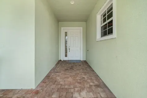 104 Nw Willow Grove Avenue Port Saint Lucie FL 34986