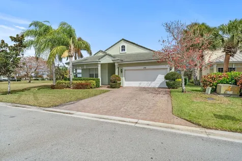 104 Nw Willow Grove Avenue Port Saint Lucie FL 34986
